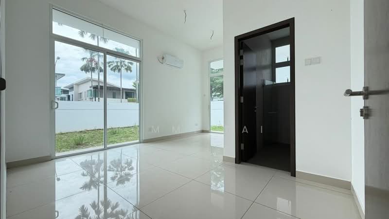 Rumah Berkembar untuk Dijual di Taman Ponderosa (Johor Bahru) - Tommy Tai - Living Room - PropertyGuru.com.my