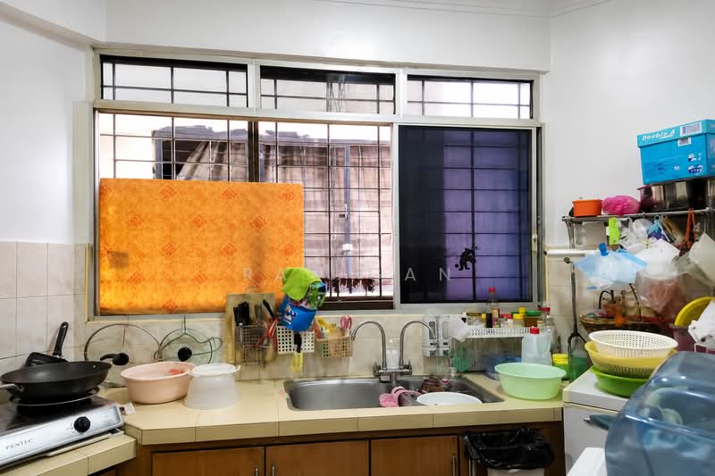 Condominium for Sale at Impian Heights - Ray Gan - Kitchen - PropertyGuru.com.my