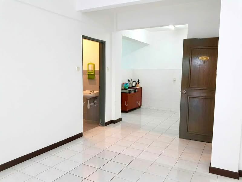 Pangsapuri untuk Dijual di Mon Glori - YC Fung - Kitchen - PropertyGuru.com.my