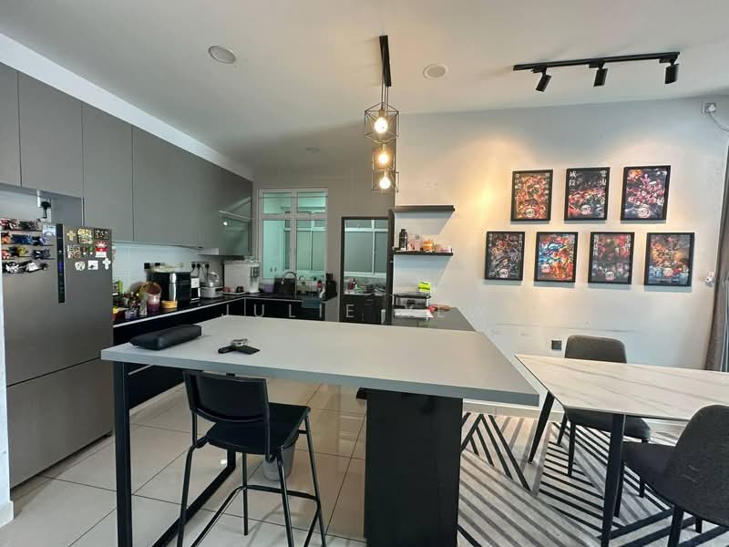 Service Residence for Sale at Twin Danga Residence - Julie Yew - Kitchen - PropertyGuru.com.my