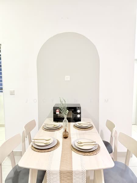 Servis Apartment untuk Disewa di Saville D'lake - Jocelin Lim - Dining Room - PropertyGuru.com.my