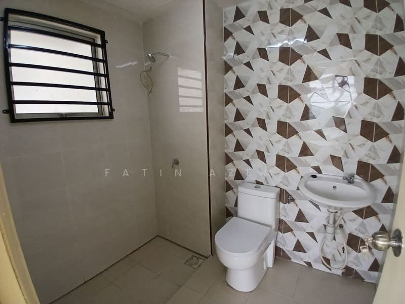 Condominium for Sale at Prima U1 - Fatin Azemi - Bathroom - PropertyGuru.com.my