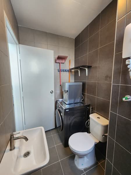 Condominium for Rent at PIXEL City Sentral - Kew . - Bathroom - PropertyGuru.com.my