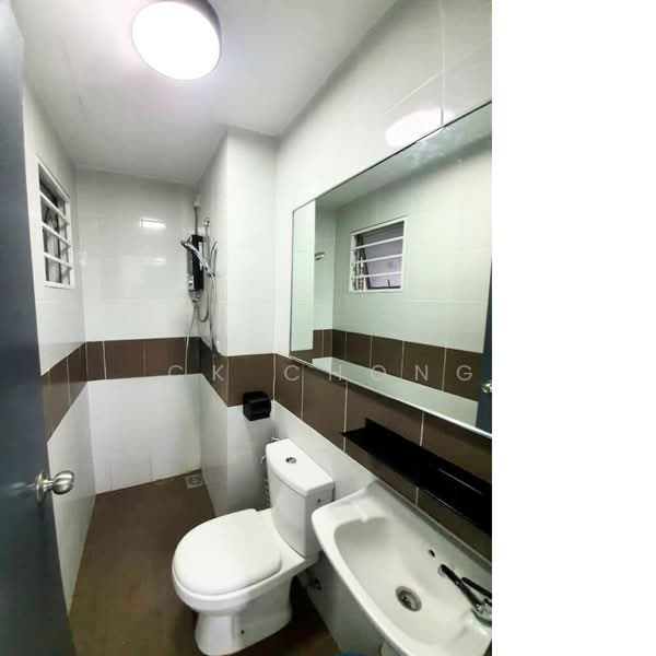 Condominium for Rent at Residensi Hijauan Lumayan - CK Chong - Bathroom - PropertyGuru.com.my