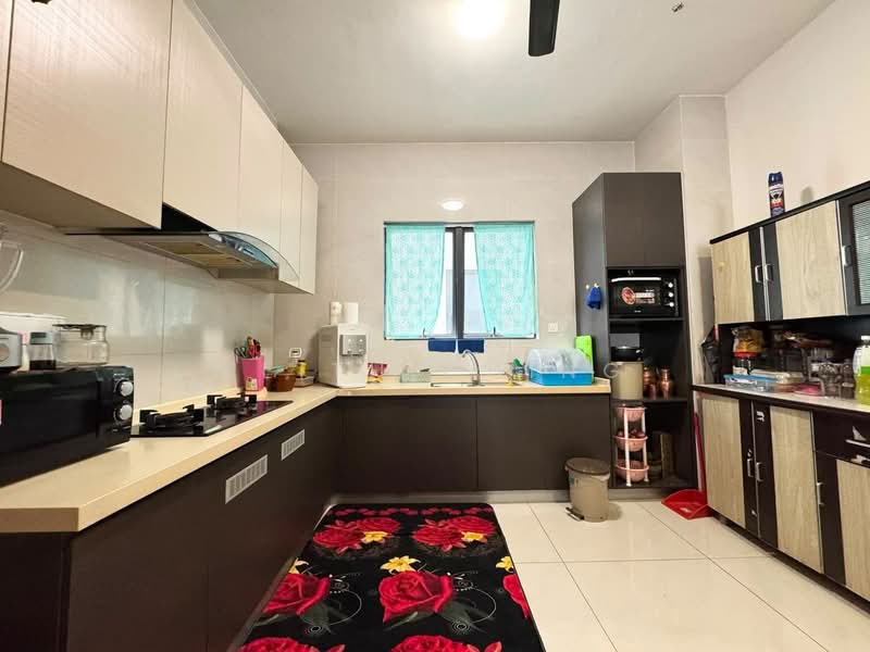 Condominium for Sale at Bay Point @ Country Garden Danga Bay - Keith Ching - Kitchen - PropertyGuru.com.my
