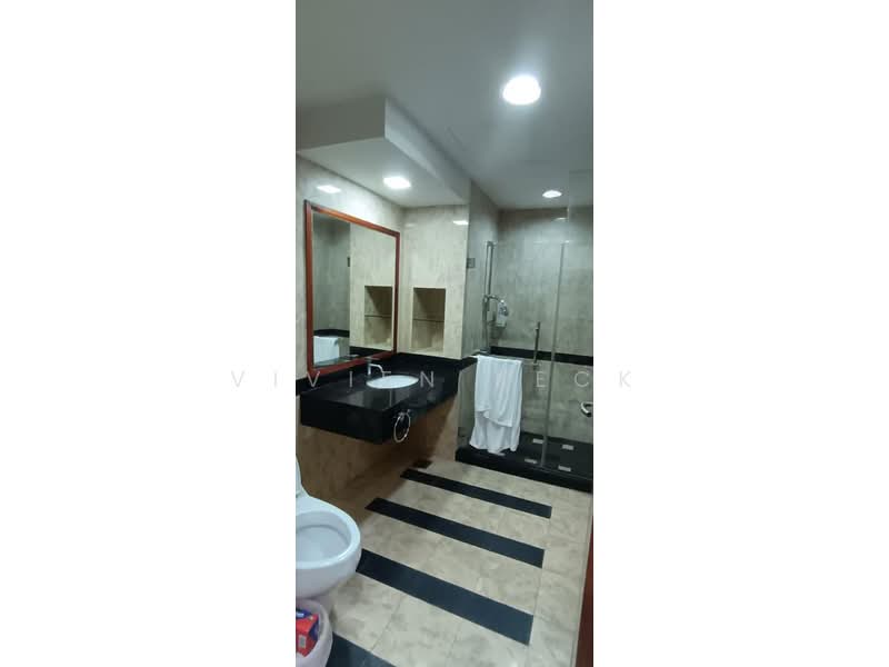 Pangsapuri untuk Disewa di Cinta Ayu Resort (Pulai Spring) - Vivien Keck - Bathroom - PropertyGuru.com.my
