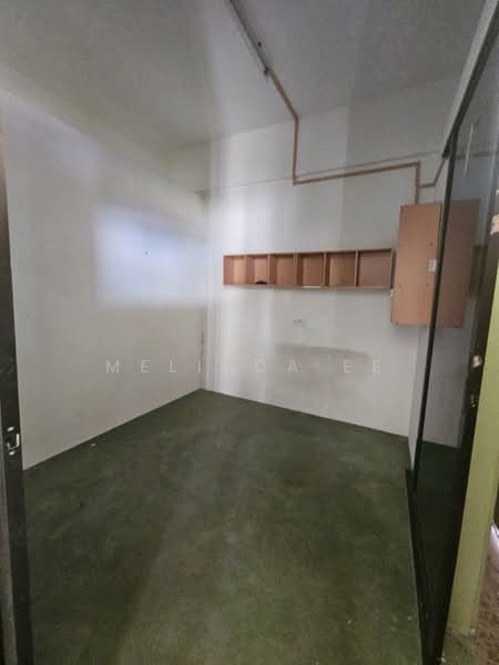 Flat for Sale at Taman Molek - Melinda Ee - Interior - PropertyGuru.com.my