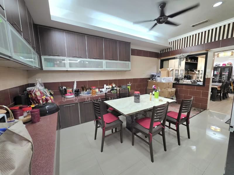 Semi-Detached House for Sale in Kajang (Selangor) - Luqman Ramli - Kitchen - PropertyGuru.com.my
