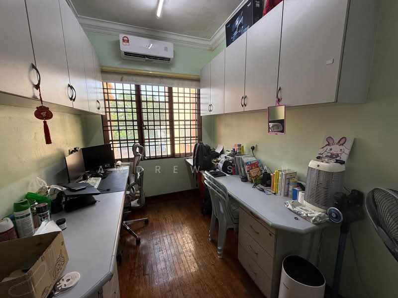 Rumah Teres 2 Tingkat untuk Dijual di Desa Aman Puri (Kepong) - Andrew Seah - Study - PropertyGuru.com.my