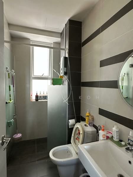 Condominium for Sale at D'Suites Akasia Horizon @ Horizon Hills - Jacob Koh - Bathroom - PropertyGuru.com.my