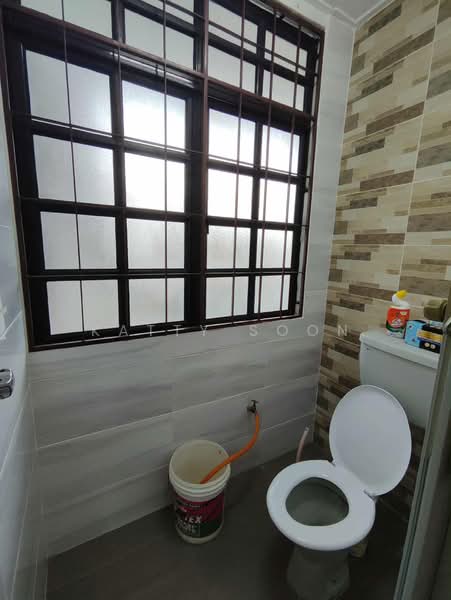 Rumah Teres 2 Tingkat untuk Dijual di Bandar Sungai Long (Selangor) - Katty Soon - Bathroom - PropertyGuru.com.my