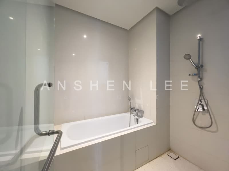 Service Residence for Sale at Service Suites @ Pavilion Embassy - Anshen Lee - Bathroom - PropertyGuru.com.my