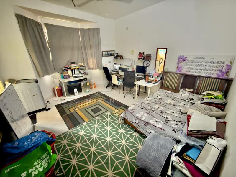 Rumah Teres 2 Tingkat untuk Dijual di Kampung Tasik Tambahan (Ampang) - Luqman Ramli - Bedroom - PropertyGuru.com.my