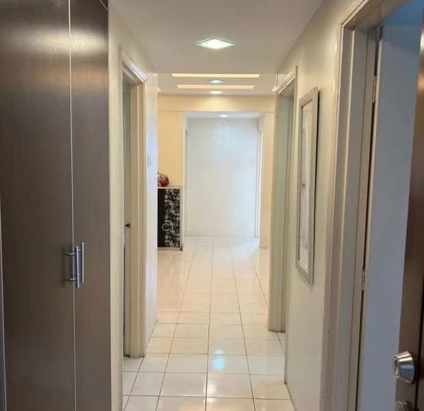 Servis Apartment untuk Dijual di Avelon Tower @ Plaza Medan Putra - CH Ng - Corridor - PropertyGuru.com.my