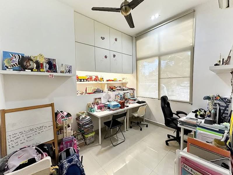Semi-Detached House for Sale in Saujana (Selangor) - Vincent Liaw - Study - PropertyGuru.com.my
