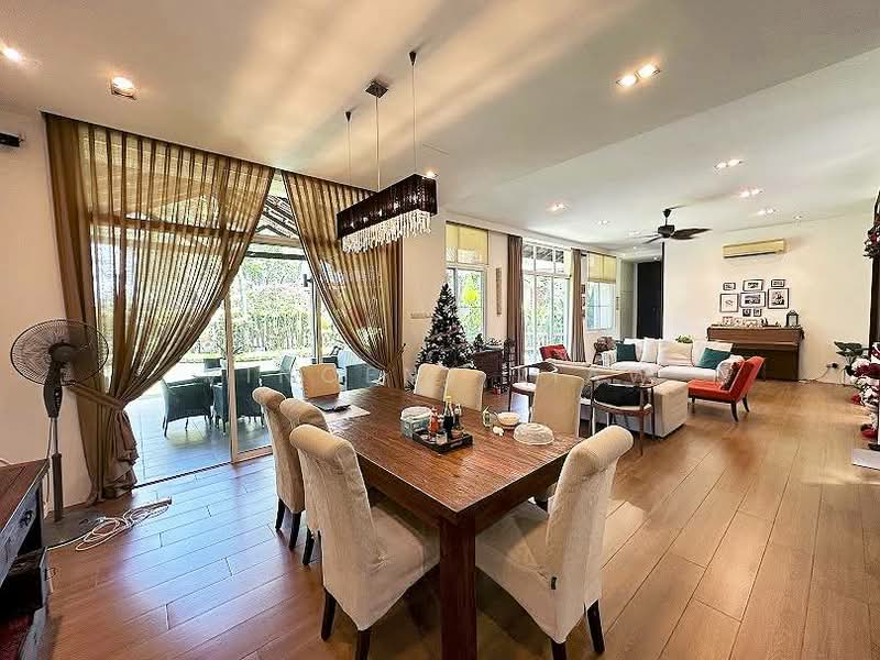 Semi-Detached House for Sale in Saujana (Selangor) - Vincent Liaw - Dining Room - PropertyGuru.com.my