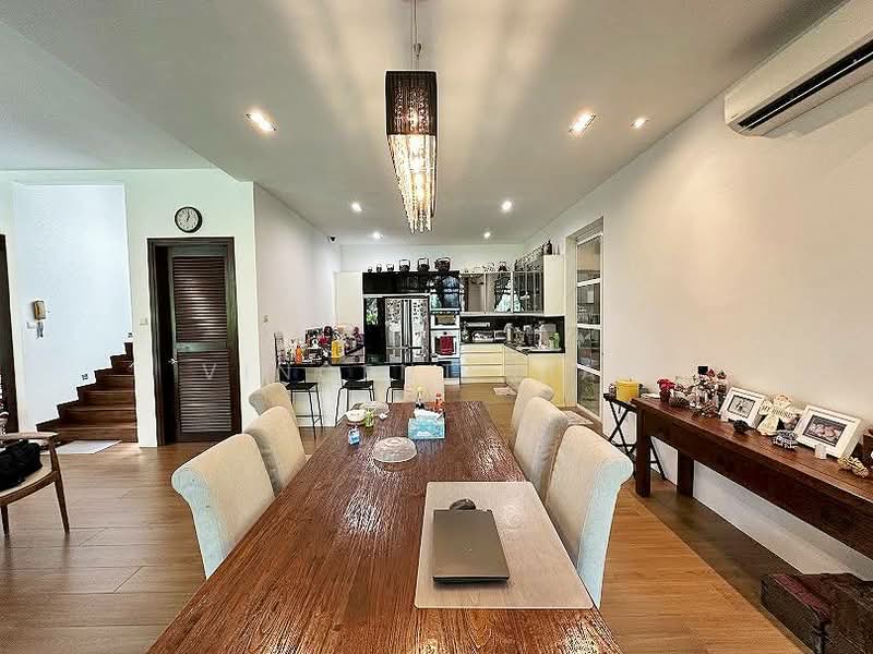Semi-Detached House for Sale in Saujana (Selangor) - Vincent Liaw - Dining Room - PropertyGuru.com.my