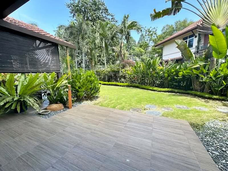 Semi-Detached House for Sale in Saujana (Selangor) - Vincent Liaw - Garden - PropertyGuru.com.my