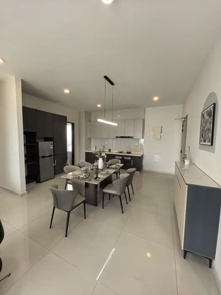 Kondominium untuk Dijual di Royal Strand @ Country Garden Danga Bay - Jack Liew - PropertyGuru.com.my