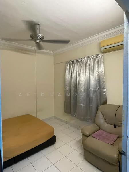 Flat for Rent at Taman Bendera - AfiqHamzah . - Bedroom - PropertyGuru.com.my