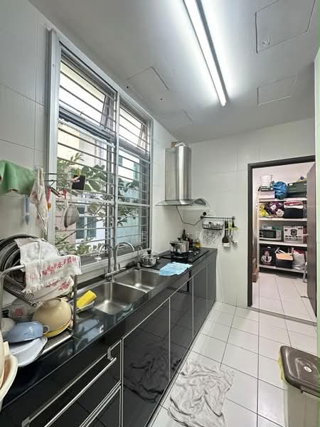 Rumah Teres 2 Tingkat untuk Dijual di Taman Nusa Idaman (Iskandar Puteri (Nusajaya)) - Shirley Pang - Kitchen - PropertyGuru.com.my