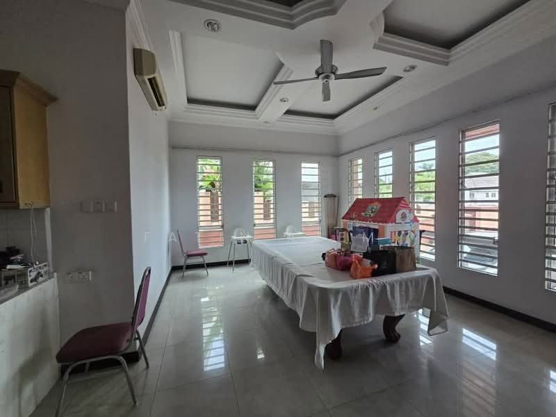 Bungalow for Sale in SS19 (Subang Jaya) - Fatin Azemi - Living Room - PropertyGuru.com.my