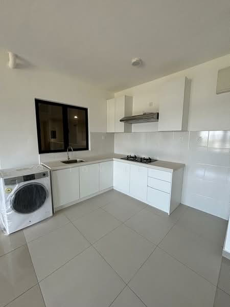 Servis Apartment untuk Disewa di Huni @ Eco Ardence - Tom Lee - Kitchen - PropertyGuru.com.my
