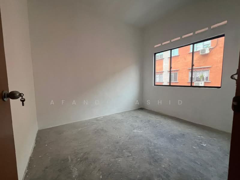 Flat for Sale at Taman Pulai Utama - Afandi Rashid - PropertyGuru.com.my
