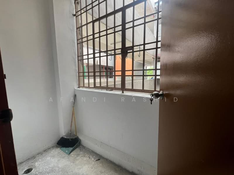 Flat for Sale at Taman Pulai Utama - Afandi Rashid - PropertyGuru.com.my