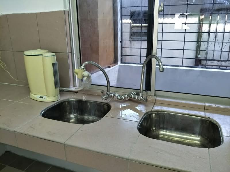 1-storey Terraced House for Sale in Taman Bukit Kuchai (Bandar Kinrara) - CK Chong - Kitchen - PropertyGuru.com.my