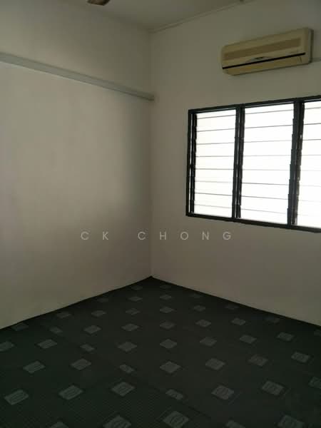 1-storey Terraced House for Sale in Taman Bukit Kuchai (Bandar Kinrara) - CK Chong - Interior - PropertyGuru.com.my