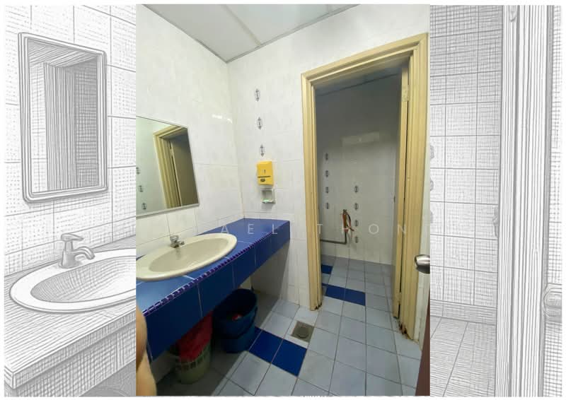 Office for Sale in Damansara Intan (Petaling Jaya) - Michael Thong - Bathroom 1 - PropertyGuru.com.my