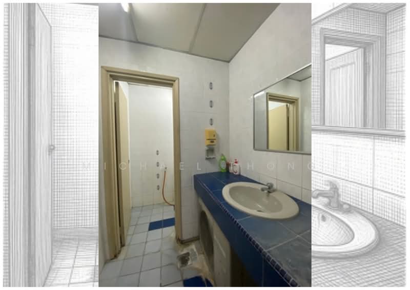 Office for Sale in Damansara Intan (Petaling Jaya) - Michael Thong - Bathroom 2 - PropertyGuru.com.my