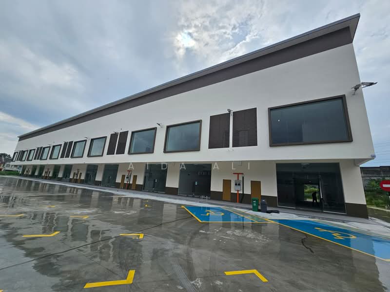 Rumah Niaga untuk Disewa di Seksyen U9 (Shah Alam) - Aida Ali - Exterior - PropertyGuru.com.my