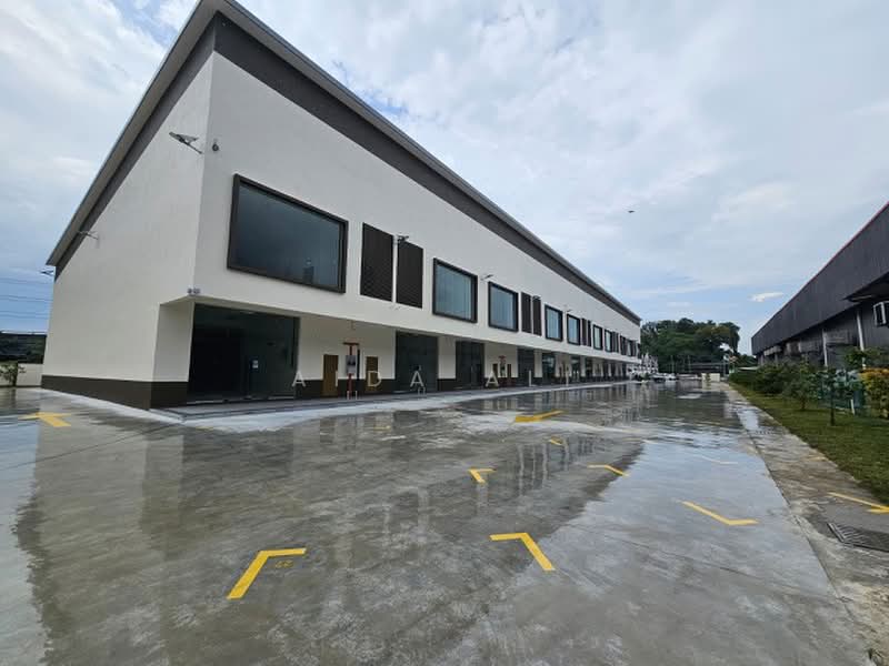 Rumah Niaga untuk Disewa di Seksyen U9 (Shah Alam) - Aida Ali - Exterior - PropertyGuru.com.my