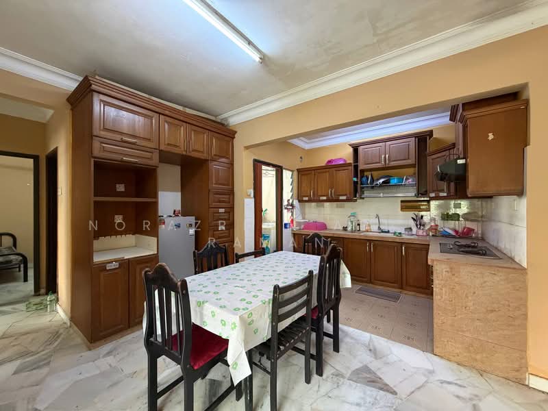 Apartment for Sale at Astana Alam Apartment 3 - Norazrein Abdul Raman - Kitchen - PropertyGuru.com.my