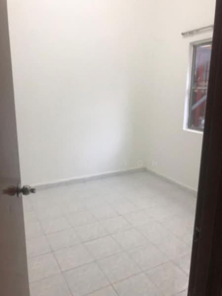 Apartment for Sale at Pangsapuri Daisy - KAT NEOH - Interior - PropertyGuru.com.my