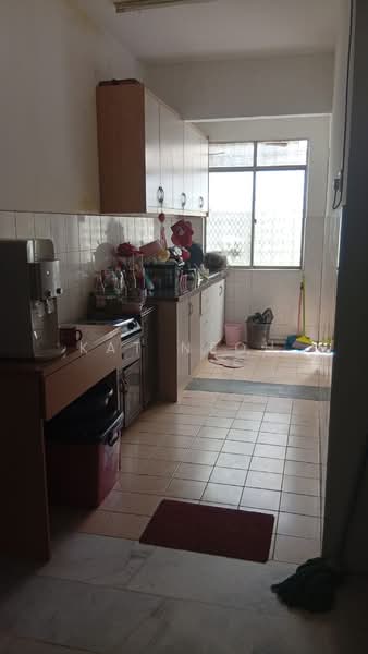 Apartment for Sale at Pangsapuri Daisy - KAT NEOH - Kitchen - PropertyGuru.com.my