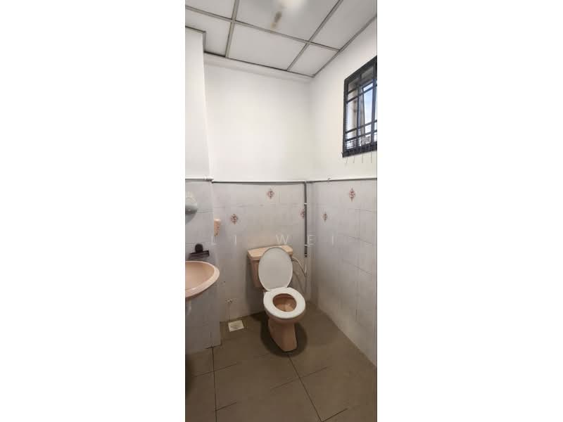 Apartment for Rent at Pangsapuri Persiaran Tanjung - Li Wei - Bathroom - PropertyGuru.com.my