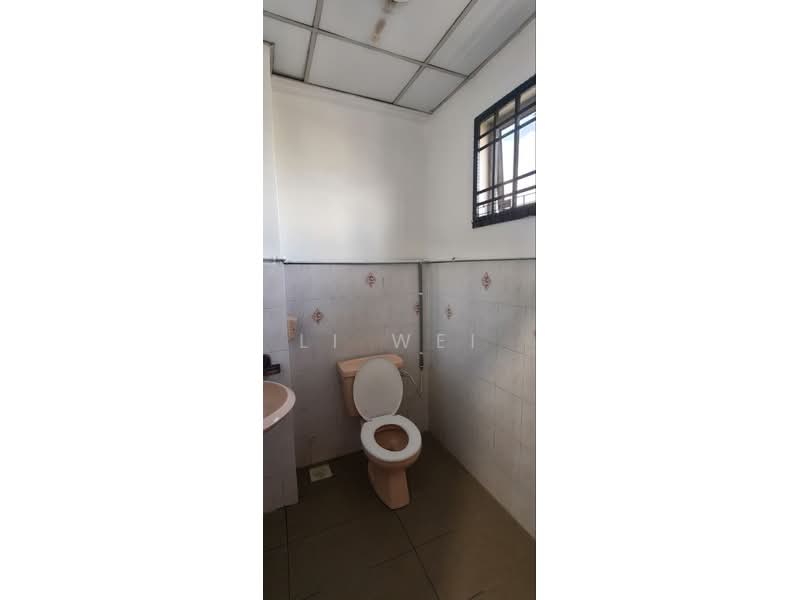 Apartment for Rent at Pangsapuri Persiaran Tanjung - Li Wei - Bathroom - PropertyGuru.com.my
