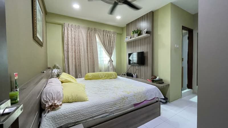 Condominium for Sale at Palma Laguna - Aswad . - Bedroom - PropertyGuru.com.my