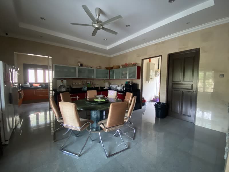 Rumah Banglo untuk Dijual di Seksyen 9 (Kota Damansara) - Feisal . - Kitchen - PropertyGuru.com.my