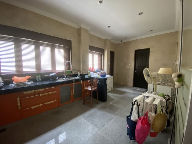 Rumah Banglo untuk Dijual di Seksyen 9 (Kota Damansara) - Feisal . - Kitchen - PropertyGuru.com.my