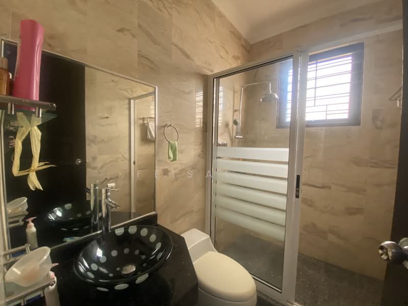 Rumah Banglo untuk Dijual di Seksyen 9 (Kota Damansara) - Feisal . - Bathroom - PropertyGuru.com.my