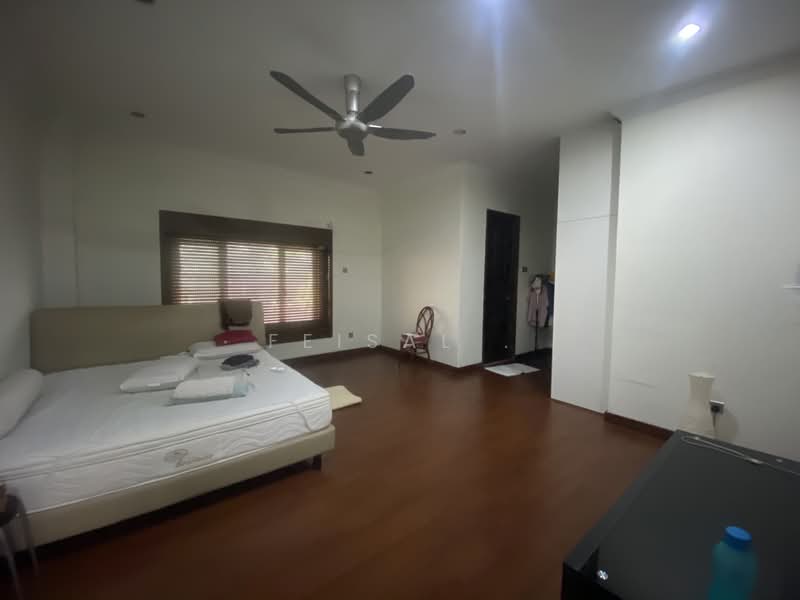 Rumah Banglo untuk Dijual di Seksyen 9 (Kota Damansara) - Feisal . - Bedroom - PropertyGuru.com.my