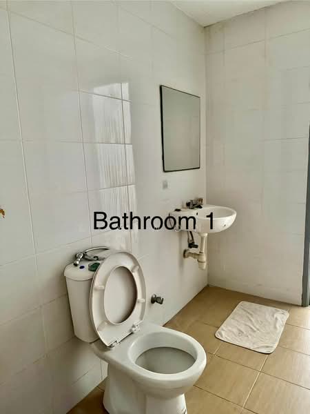 Pangsapuri untuk Dijual di Sri Bayu Apartments - Sky Wong - Bathroom - PropertyGuru.com.my