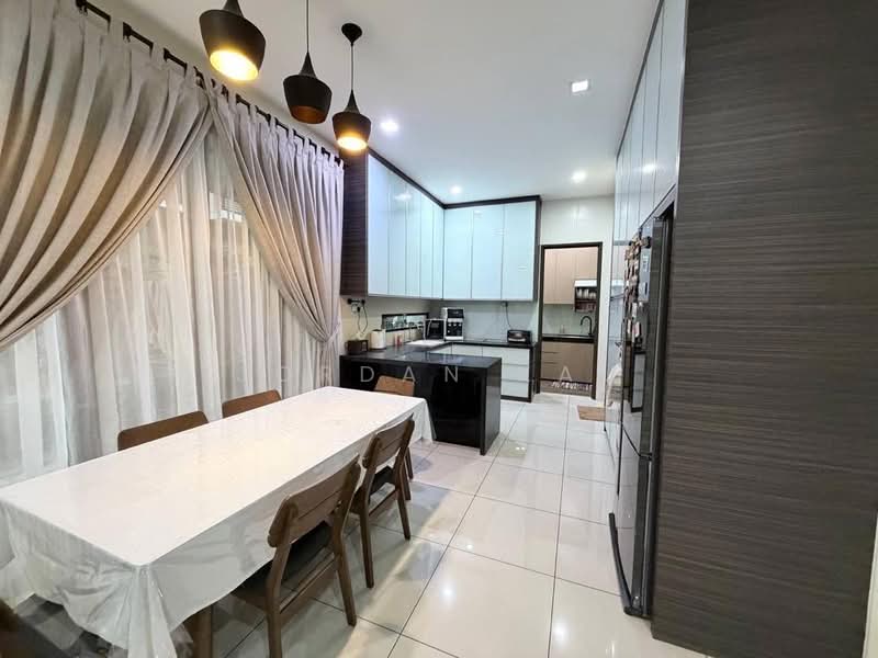 Cluster House for Sale in Senibong (Permas Jaya) - Jordan Kau - PropertyGuru.com.my