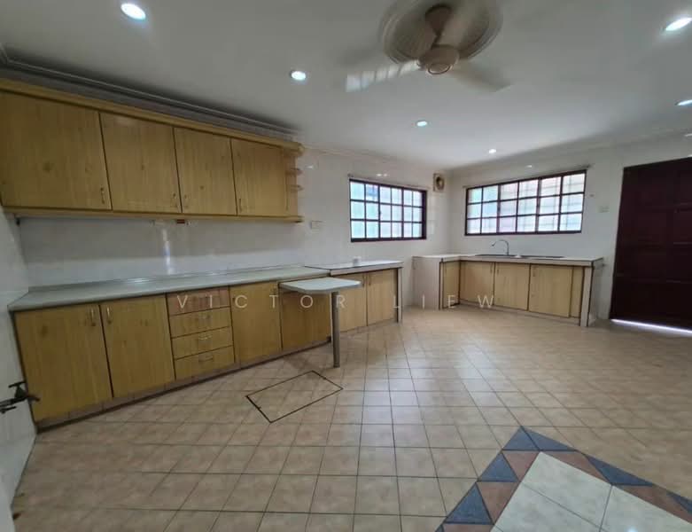 Rumah Teres 2 Tingkat untuk Dijual di Seksyen 7 (Kota Damansara) - Victor Liew - Kitchen - PropertyGuru.com.my