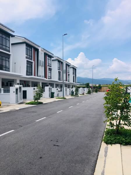 Rumah Bandar untuk Disewa di Taman Akasia (Semenyih) - Ms Goh . - Exterior - PropertyGuru.com.my