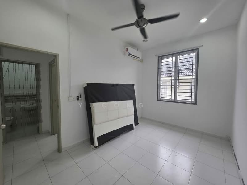 2-storey Terraced House for Sale in Taman Setia Indah (Tebrau) - Yucong . - Bedroom - PropertyGuru.com.my